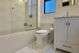 130 E 94th St, New York, NY 10128 - Photo 24
