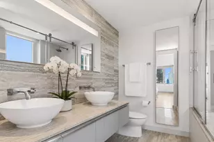 322 W 57th St, New York City, NY 10019 - Photo 8