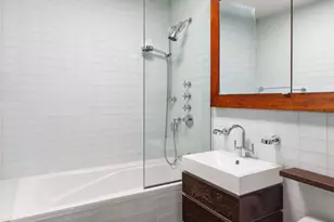 136 E 56th St, New York, NY 10022 - Photo 12