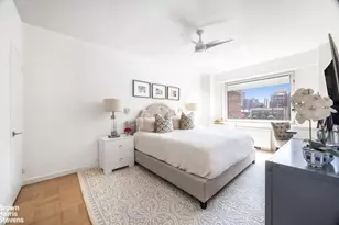 45 E 89th St, New York City, NY 10128 - Photo 4
