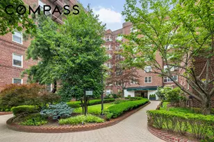 68-61 Yellowstone Blvd, New York City, NY 11375 - Photo 10