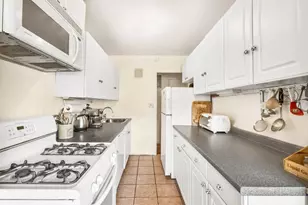 900 W 190th St, New York City, NY 10040 - Photo 8