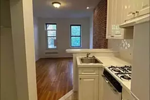 534 E 83rd St, New York City, NY 10028 - Photo 2