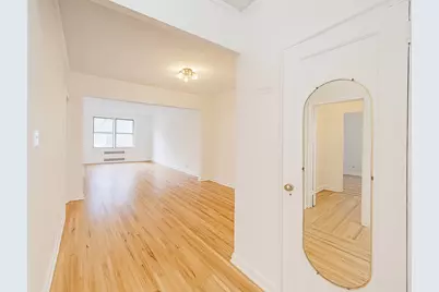 915 E 17th Street #302, New York City, NY 11230 - Photo 10