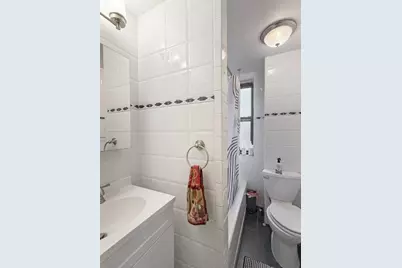 425 Riverside Drive #16H, New York City, NY 10025 - Photo 4
