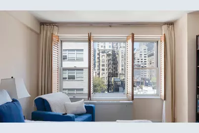 150 E 61st Street #10C, New York City, NY 10065 - Photo 10