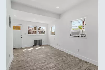 21-52 48th Street, New York City, NY 11105 - Photo 10