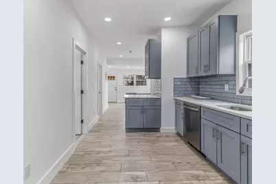 21-52 48th Street, New York City, NY 11105 - Photo 14