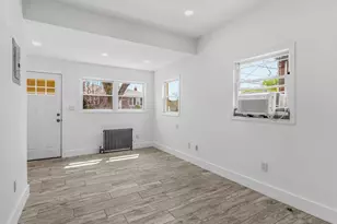 21-52 48th St, New York City, NY 11105 - Photo 10