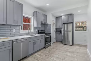 21-52 48th St, New York City, NY 11105 - Photo 12