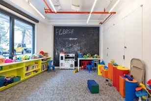 345 Carroll St, New York City, NY 11231 - Photo 16