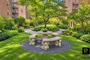 37-33 84th St, New York City, NY 11372 - Photo 12
