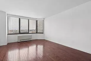 500 W 43rd St, New York City, NY 10036 - Photo 2