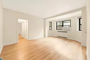 34-21 78th St, New York City, NY 11372 - Photo 2