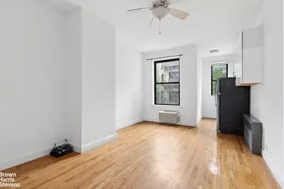 531 E 87th Street #3D, New York City, NY 10128 - Photo 2