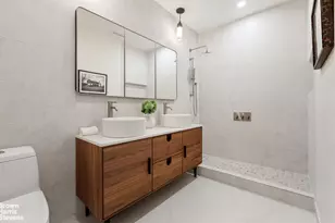 212 Huron St, New York City, NY 11222 - Photo 6