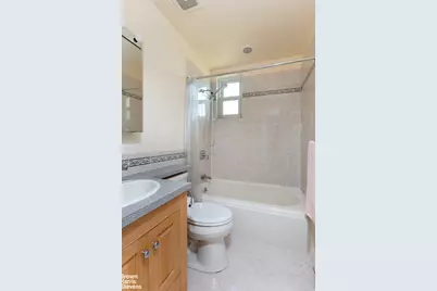 5629 Sylvan Avenue, New York City, NY 10471 - Photo 22