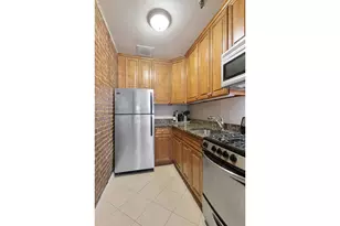 56 W 82 St, New York City, NY 10024 - Photo 6