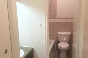 1555 2nd Ave, New York, NY 10028 - Photo 6