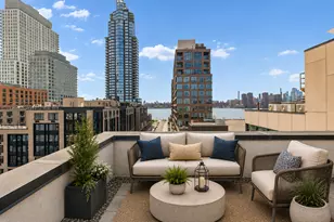 160 West St, New York City, NY 11222 - Photo 2