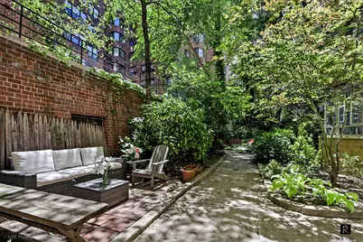 440 E 56th Street #2-B, New York City, NY 10022 - Photo 10