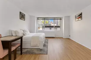 245 E 54th St, New York City, NY 10022 - Photo 2