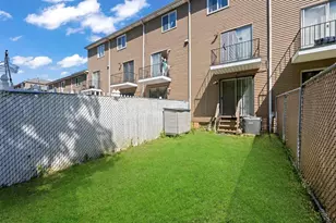 84 Long Pond Ln, New York City, NY 10304 - Photo 26