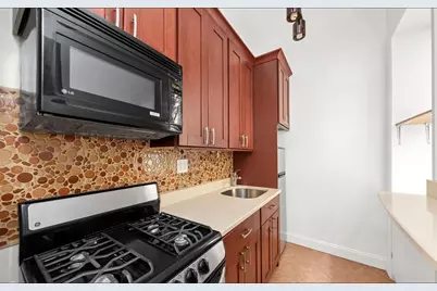 342 W 56th Street #2F, New York City, NY 10019 - Photo 2