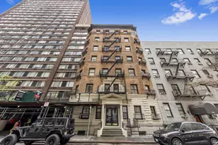 342 W 56th St, New York City, NY 10019 - Photo 4