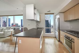 350 W 42nd St, New York, NY 10036 - Photo 4