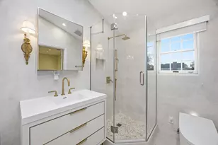 234-11 38th Dr, New York City, NY 11363 - Photo 16