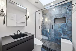 234-11 38th Dr, New York City, NY 11363 - Photo 18