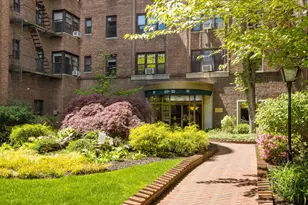 69-10 Yellowstone Blvd, New York City, NY 11375 - Photo 8