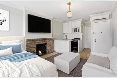 354 W 12th Street #4D, New York, NY 10014 - Photo 2