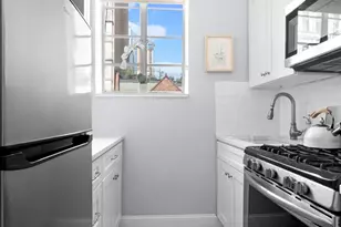 1 Rutherford Pl, New York, NY 10003 - Photo 6