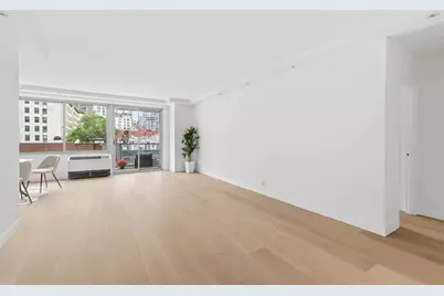 300 E 74th Street #6-E, New York City, NY 10021 - Photo 4