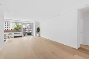 300 E 74th St, New York City, NY 10021 - Photo 4