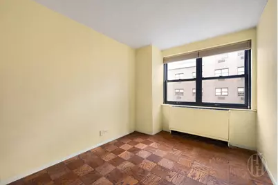 200 E 24th Street #1008, New York City, NY 10010 - Photo 4