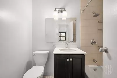 200 E 24th Street #1008, New York City, NY 10010 - Photo 6