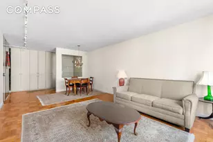 77 W 55th St, New York City, NY 10019 - Photo 2