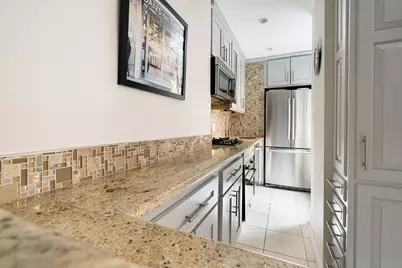 60 Gramercy Park N #6J, New York City, NY 10010 - Photo 2