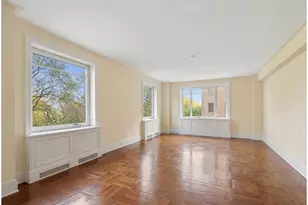 875 5th Ave, New York City, NY 10065 - Photo 16