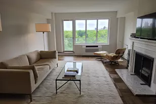 40 Central Park S, New York, NY 10019 - Photo 1