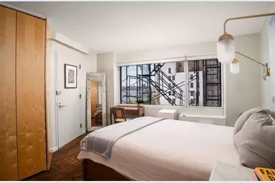 164 Bank Street #10B, New York City, NY 10014 - Photo 10