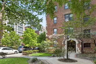 68-12 Burns St, New York City, NY 11375 - Photo 12