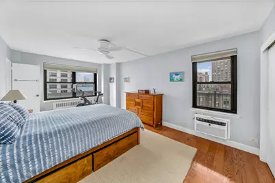 205 W End Avenue #6D, New York City, NY 10023 - Photo 2