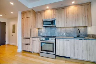 24-16 Queens Plaza S #22B, Long Island City, NY 11101 - Photo 4