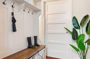 230 E 71st St, New York City, NY 10021 - Photo 4