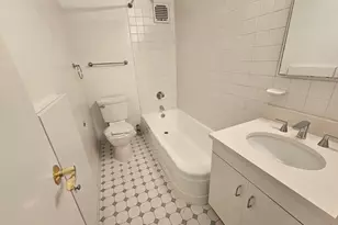 40 Central Park S, New York, NY 10019 - Photo 8