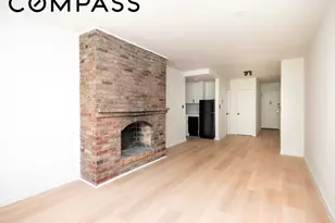 314 W 56th St, New York City, NY 10019 - Photo 2